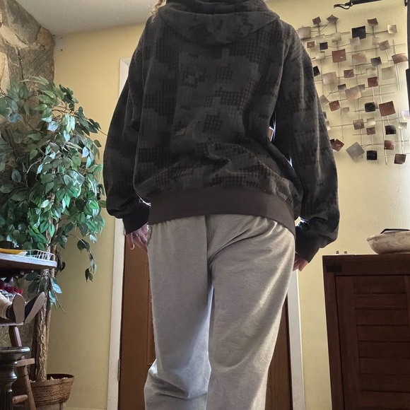 Men’s elixr hoodie good used well loved condition - Picture 4 of 4